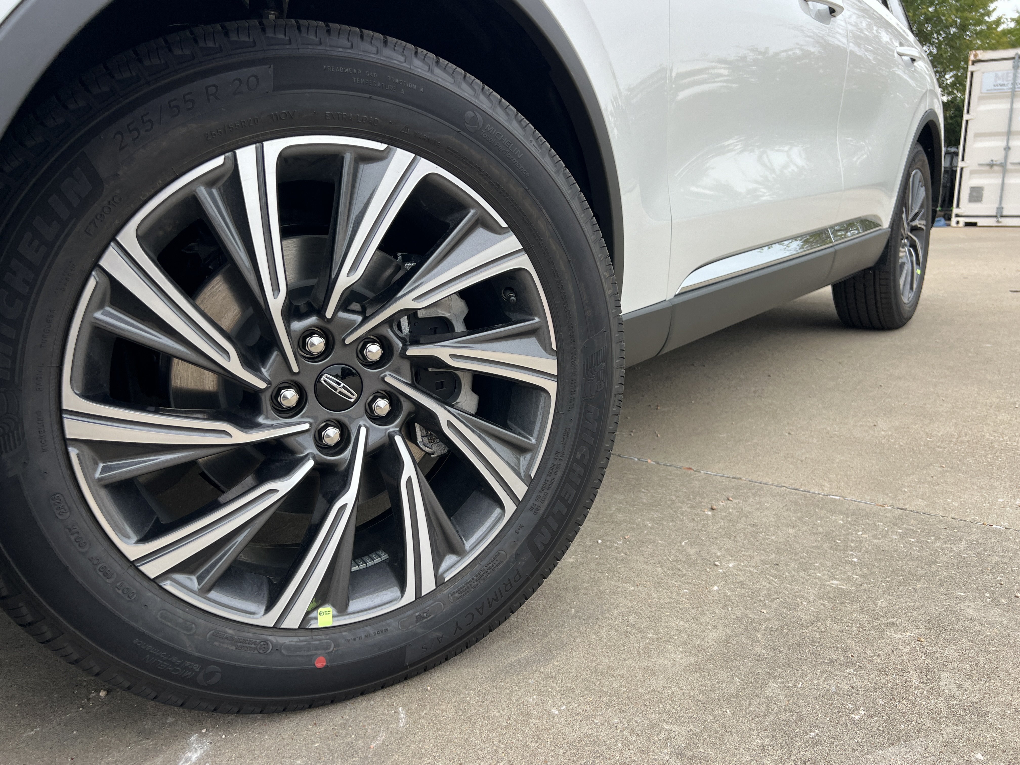 New 2027 Lincoln Aviator 2WD image 13