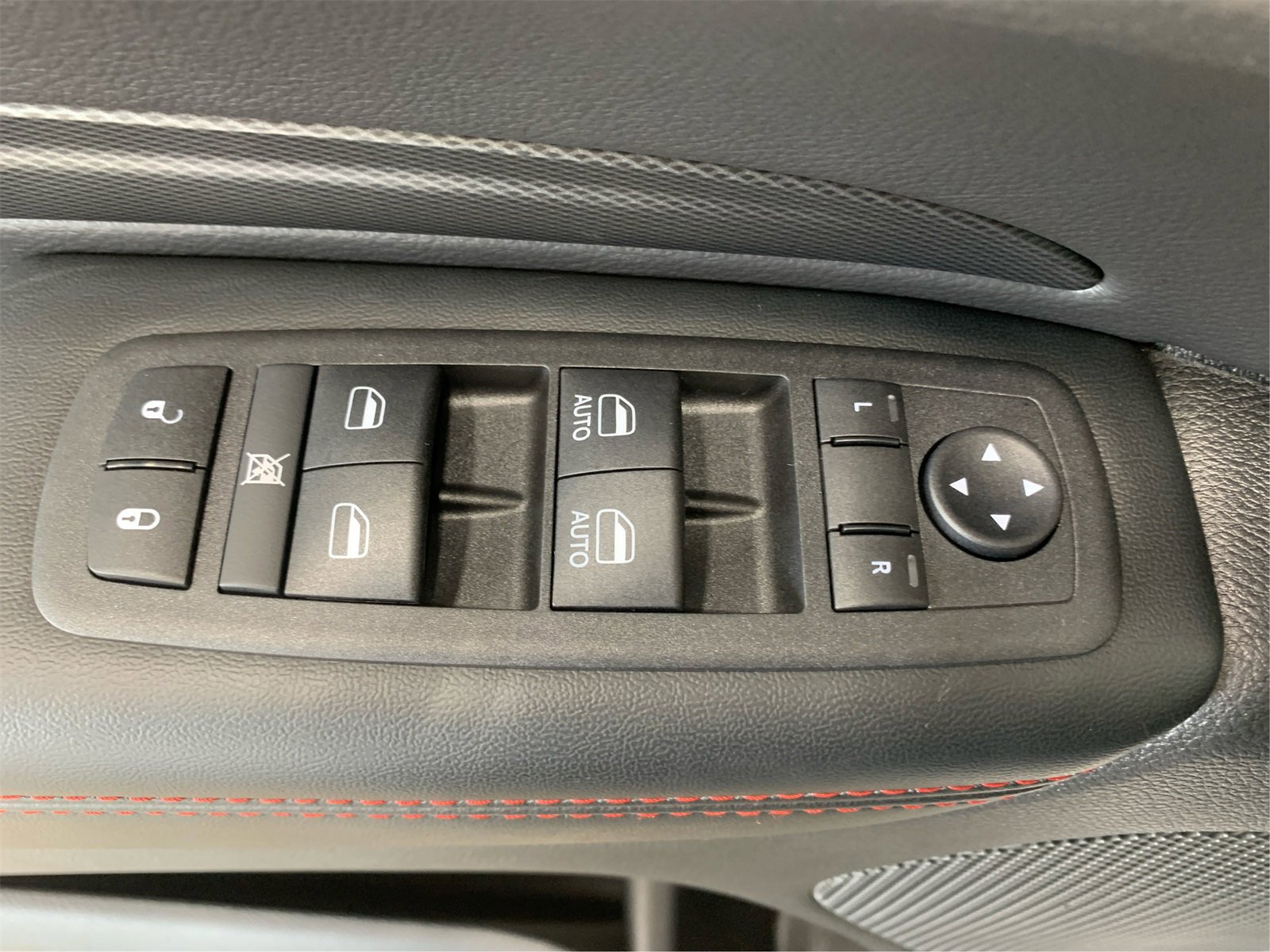 Used 2025 Dodge Durango GT w/ Blacktop Package image 28