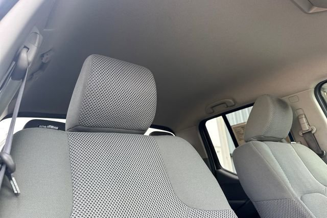 Used 2017 Nissan Frontier SV image 19