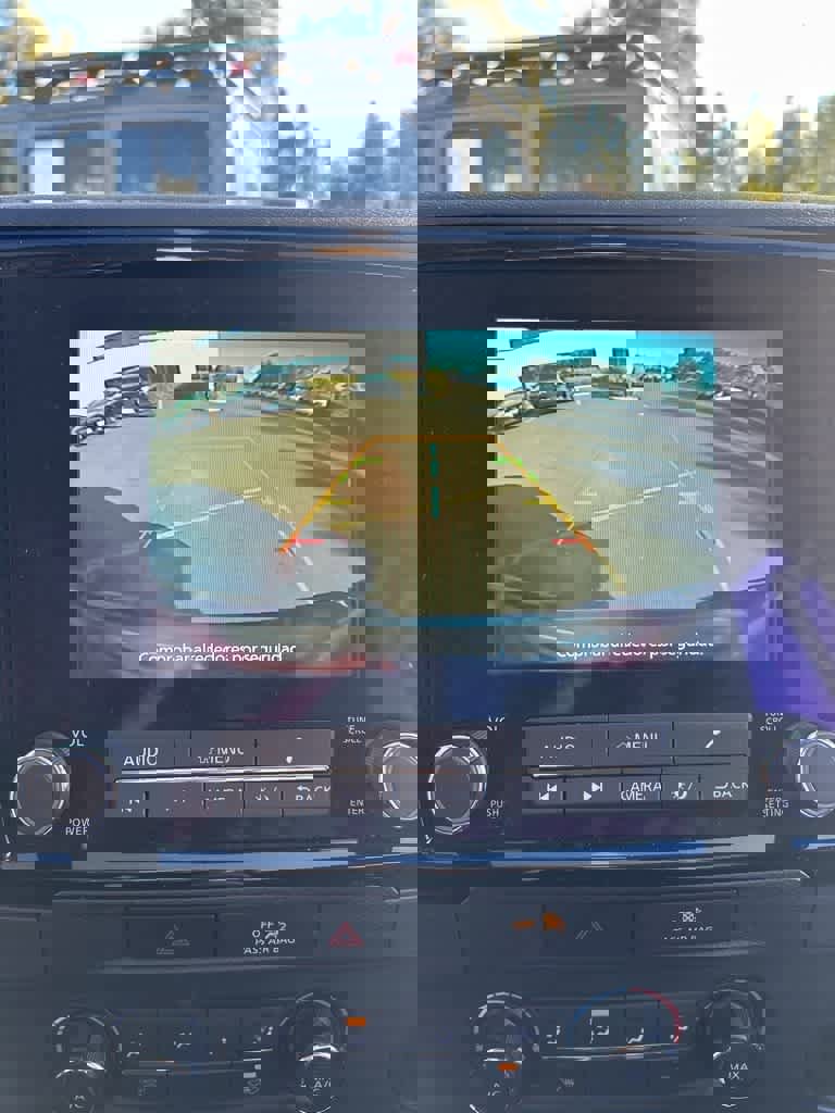 Used 2022 Nissan Frontier SV w/ Technology Package image 10