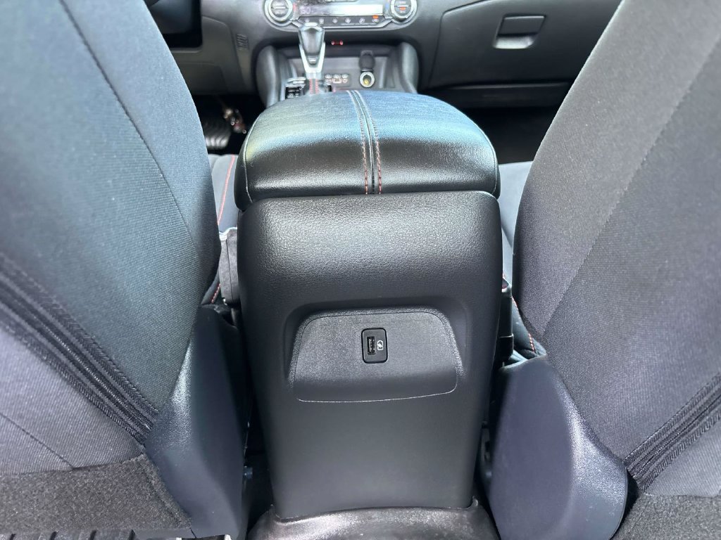 Used 2024 Nissan Sentra SR FWD image 12