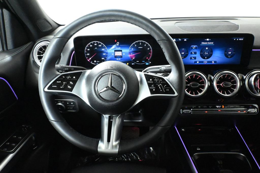 Certified 2026 Mercedes-Benz GLB 250 4MATIC image 18