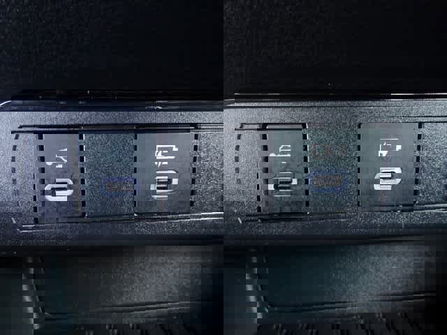 Used 2024 Toyota Prius LE image 26