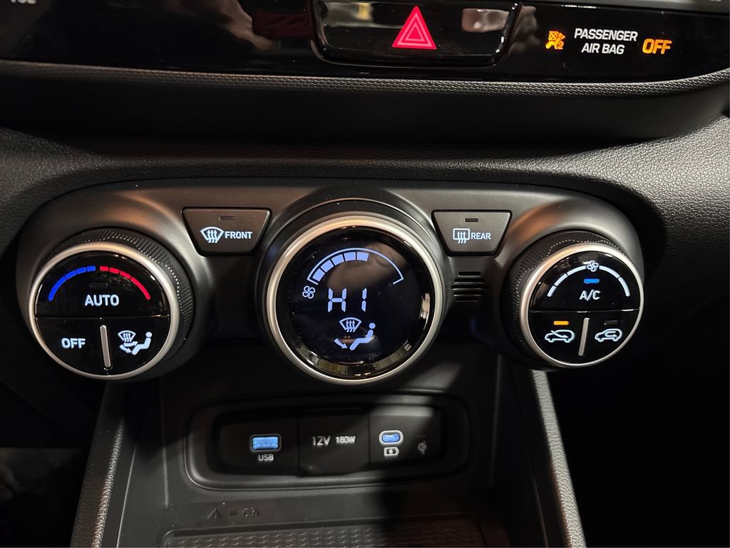 Certified 2026 Hyundai Venue SEL FWD image 31