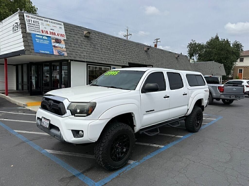 Used 2013 Toyota Tacoma PreRunner w/ SR5 Pkg RWD image 1
