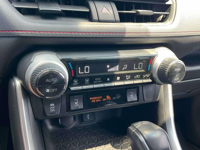 Used 2022 Toyota RAV4 SE w/ Weather & Moonroof Package AWD/4WD image 13