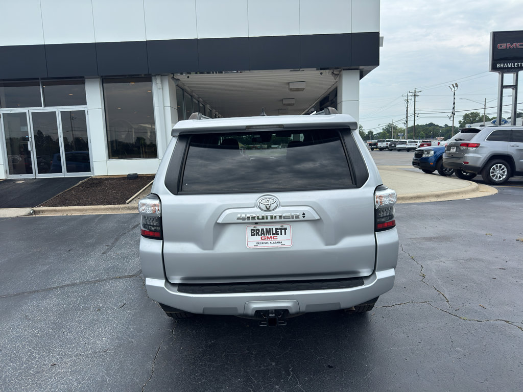 Used 2022 Toyota 4Runner SR5 Premium image 6