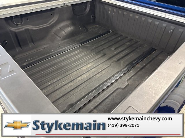 Used 2017 Nissan Titan Platinum Reserve image 16