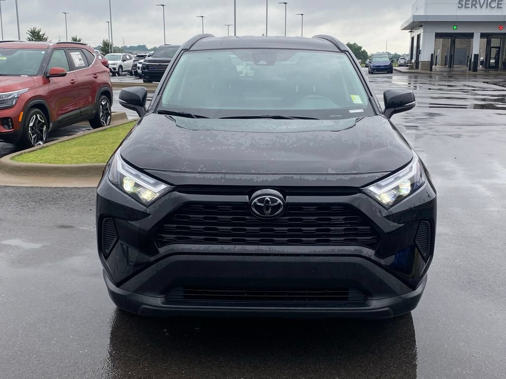 Used 2025 Toyota RAV4 XLE FWD image 2