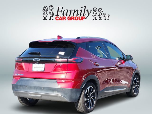 Used 2023 Chevrolet Bolt EUV Premier w/ Sun & Sound Package FWD image 4