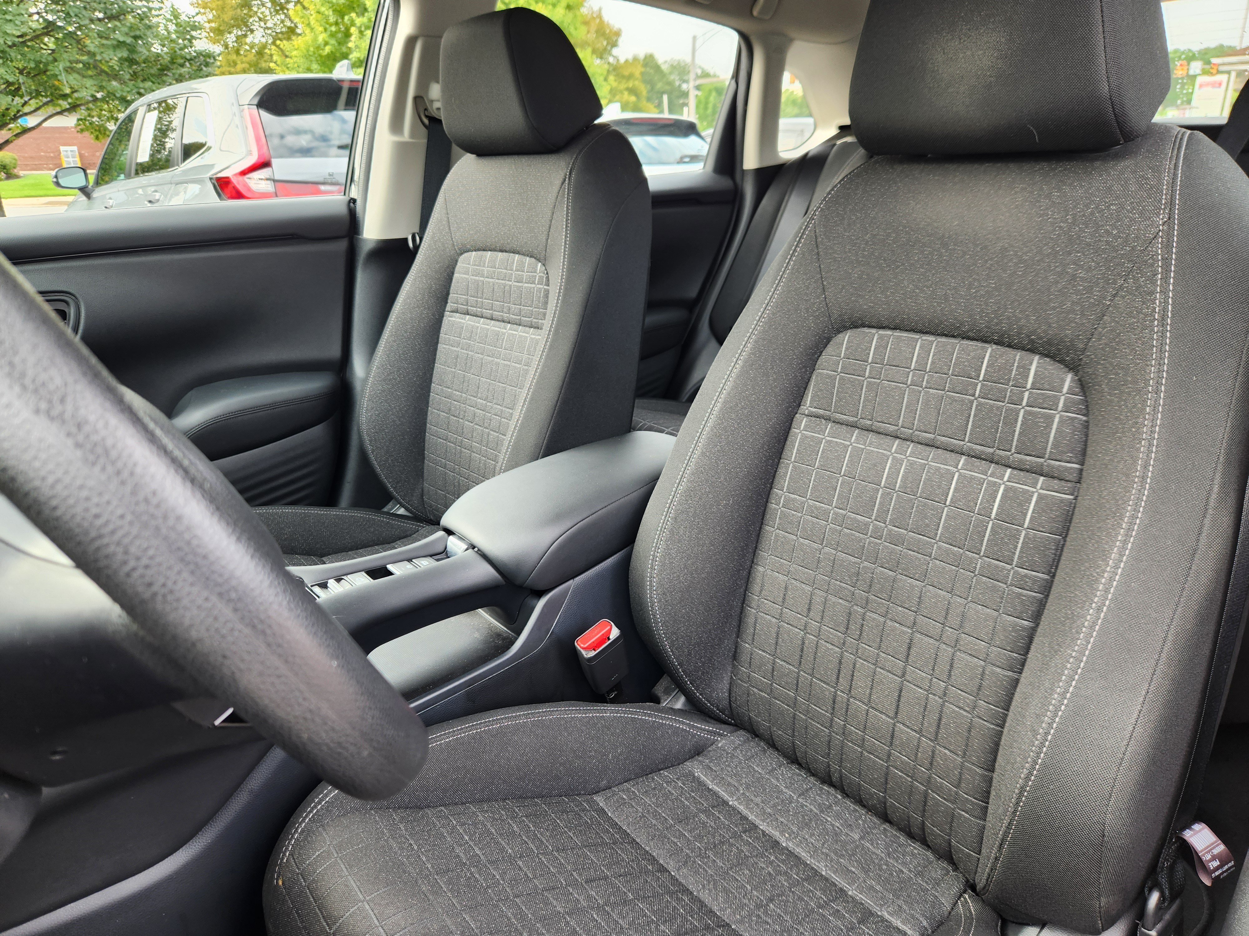 Certified 2024 Honda HR-V LX image 7