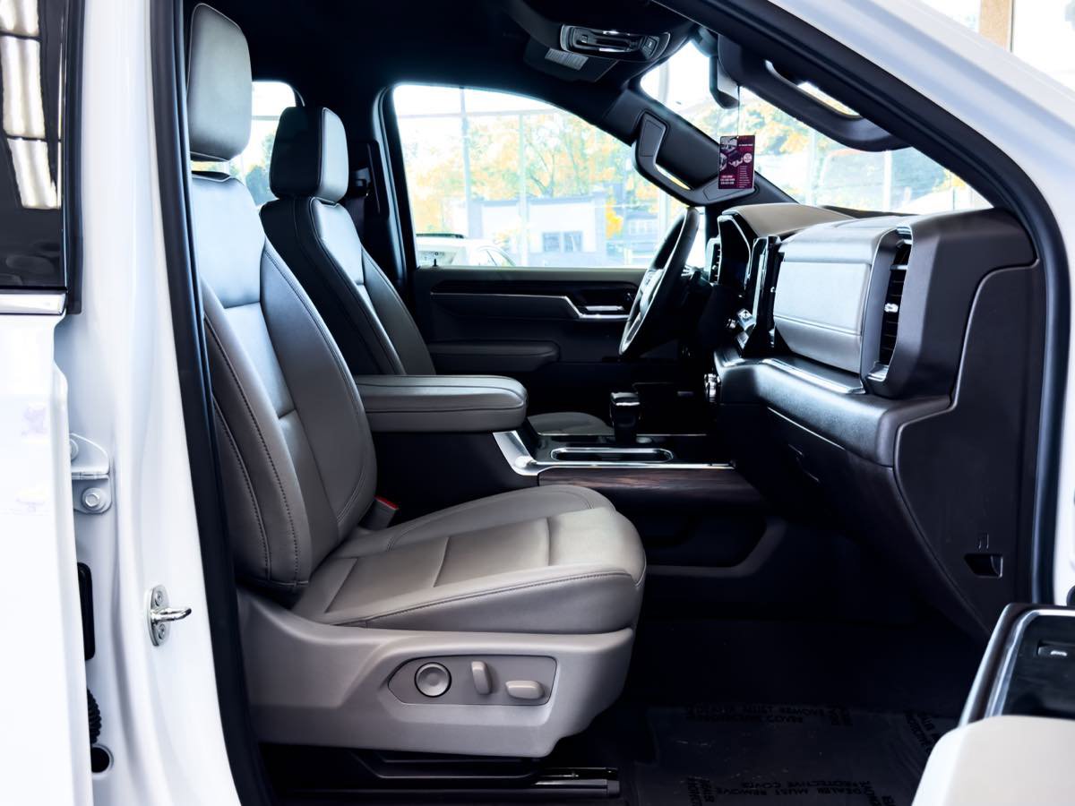 Used 2024 GMC Sierra 1500 SLT w/ SLT Convenience Package image 36