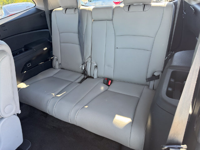 Used 2017 Honda Pilot Elite image 18