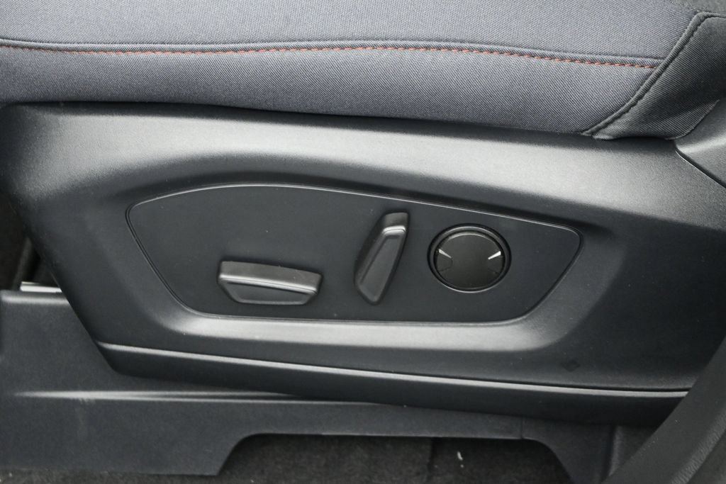 New 2026 Ford Explorer Active RWD image 9