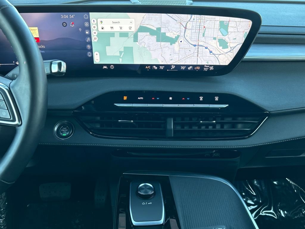 Used 2025 Buick Enclave Preferred image 13