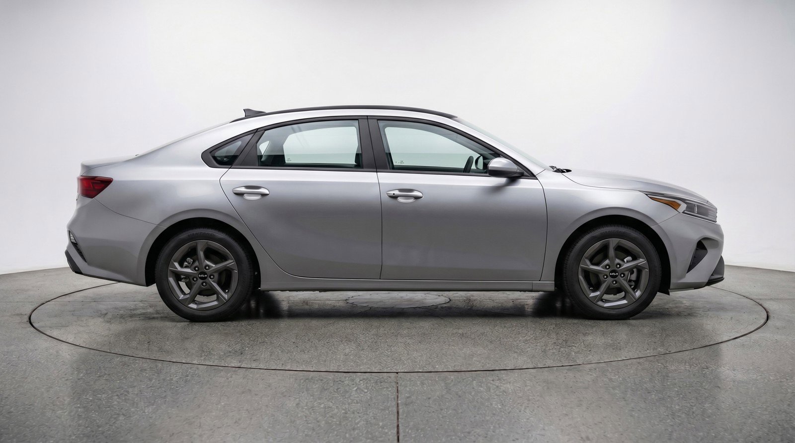 Used 2025 Kia K4 LXS image 11