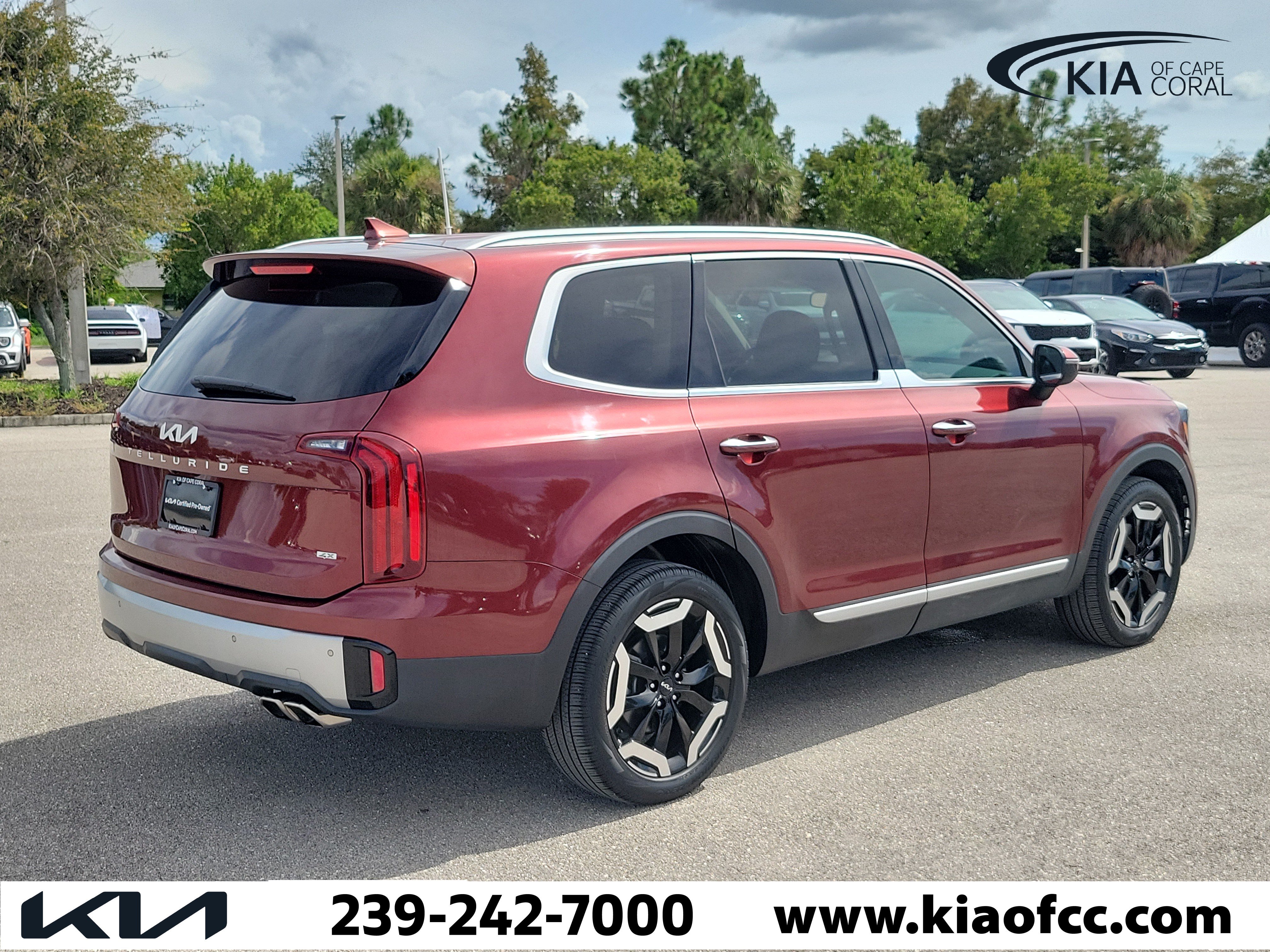 Certified 2023 Kia Telluride S w/ S Sunroof Package AWD/4WD image 6