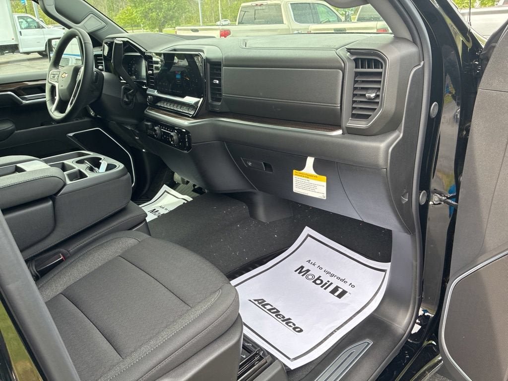 New 2026 Chevrolet Silverado 1500 LT AWD/4WD image 32