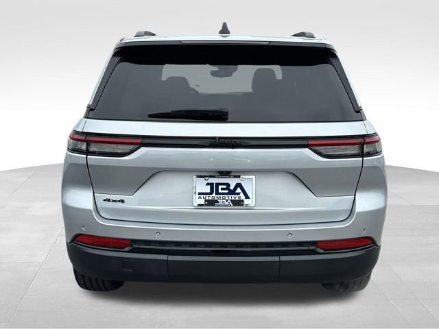 Used 2022 Jeep Grand Cherokee Altitude image 27