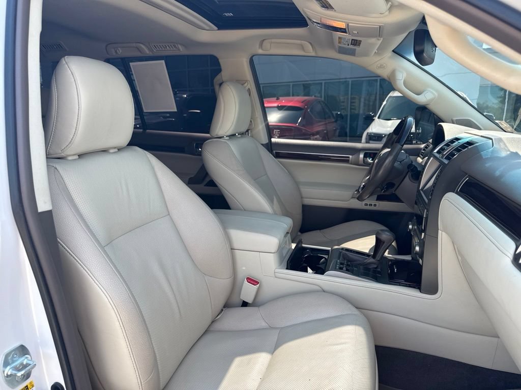 Used 2017 Lexus GX 460 Premium AWD/4WD image 18