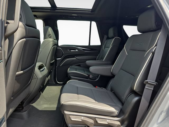 Certified 2024 Cadillac Escalade Sport w/ LPO, ONYX Package AWD/4WD image 13