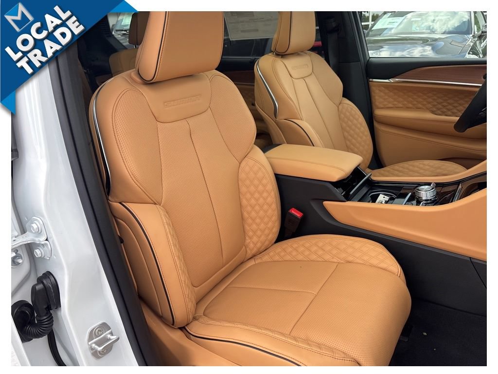 Used 2026 Jeep Grand Cherokee L Summit w/ Advanced Protech Group IV AWD/4WD image 55