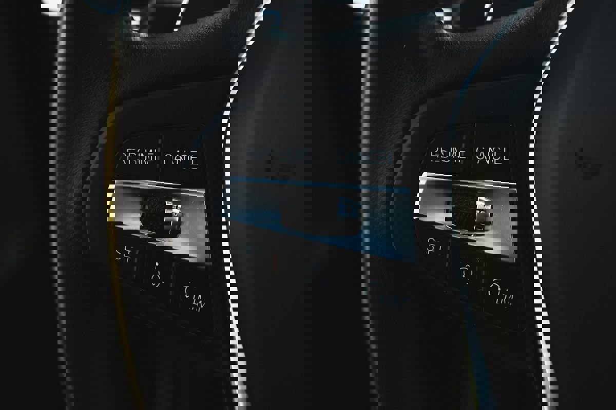 Used 2019 BMW 330i Sedan w/ Convenience Package image 38