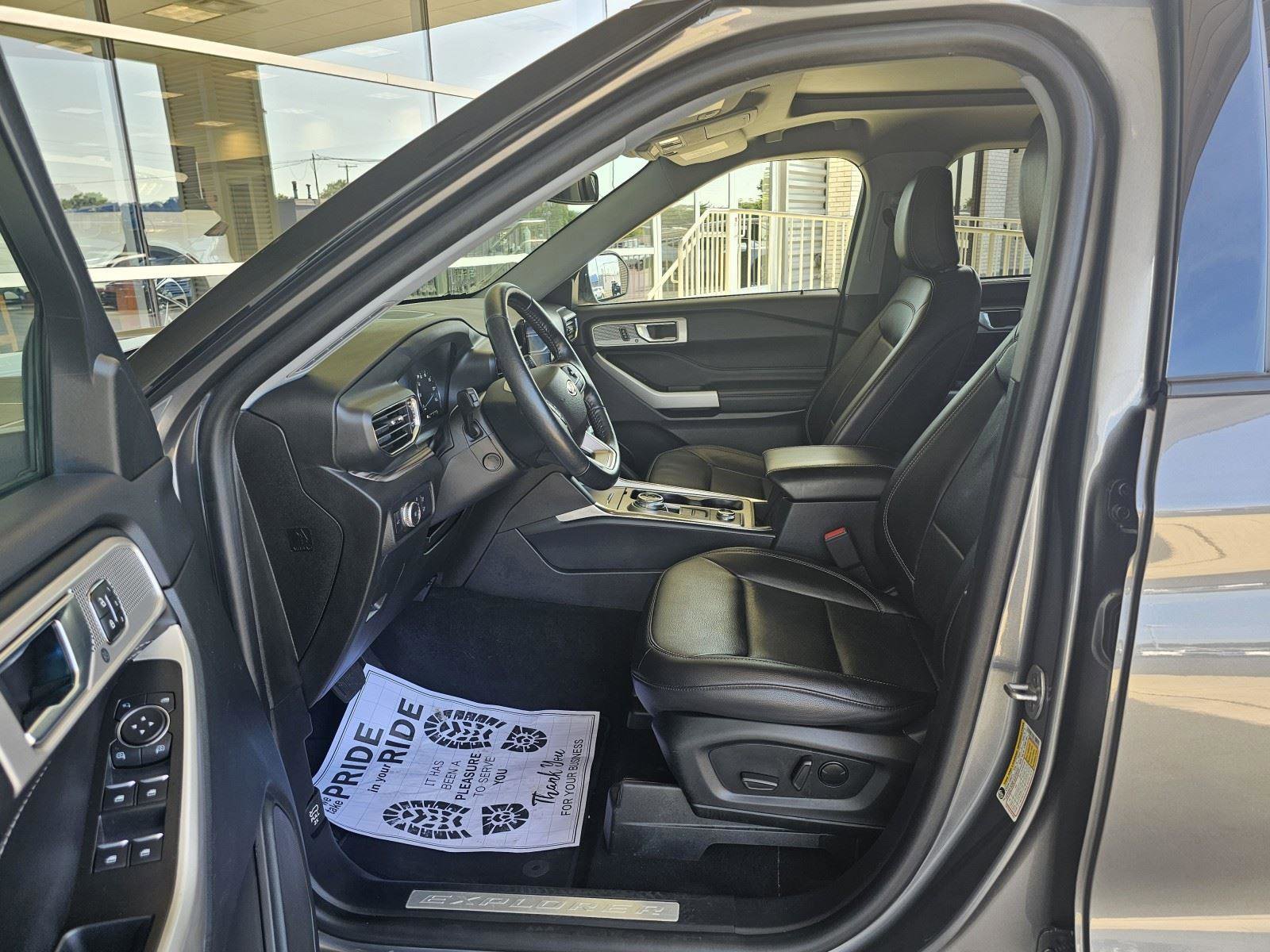 Used 2022 Ford Explorer Limited w/ Equipment Group 301A image 40