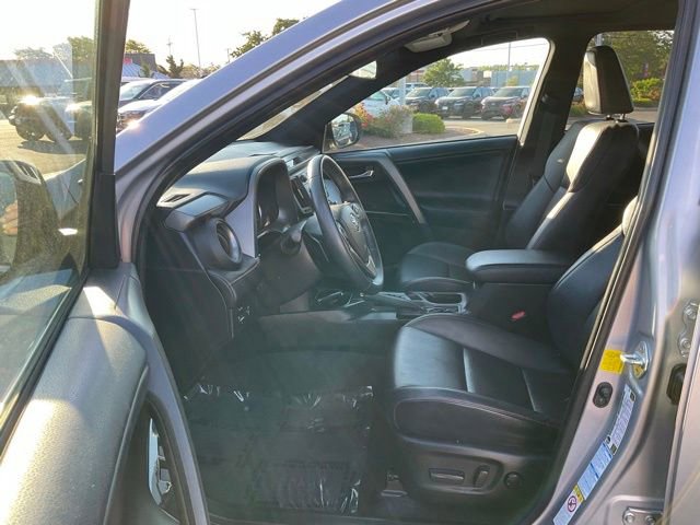 Used 2016 Toyota RAV4 SE AWD/4WD image 13