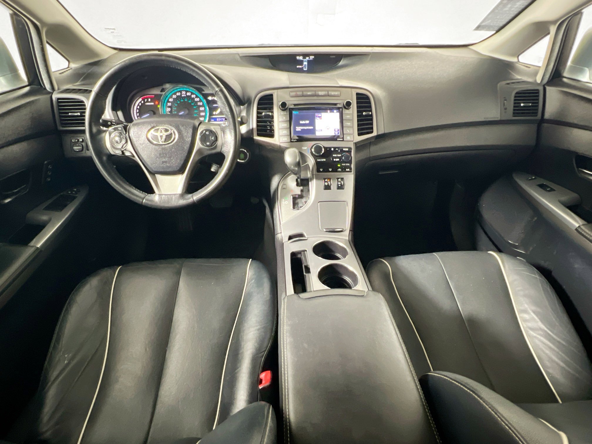 Used 2015 Toyota Venza XLE FWD image 30