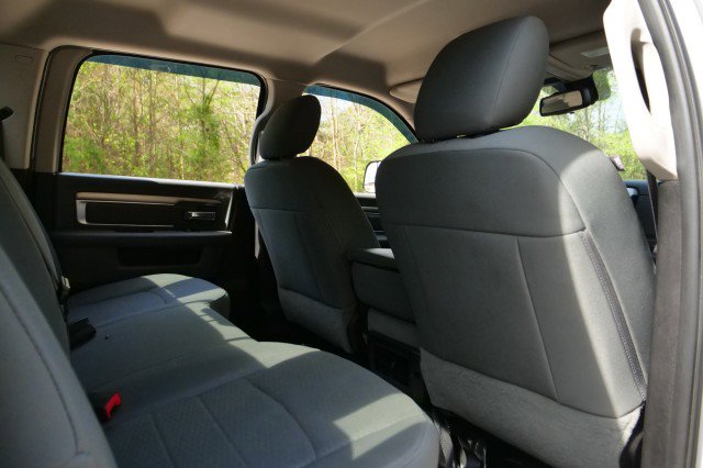 Used 2016 RAM 2500 SLT image 34