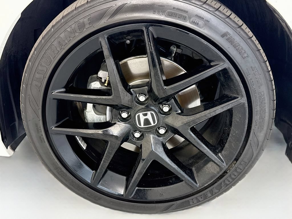 Certified 2025 Honda Civic Sport image 30