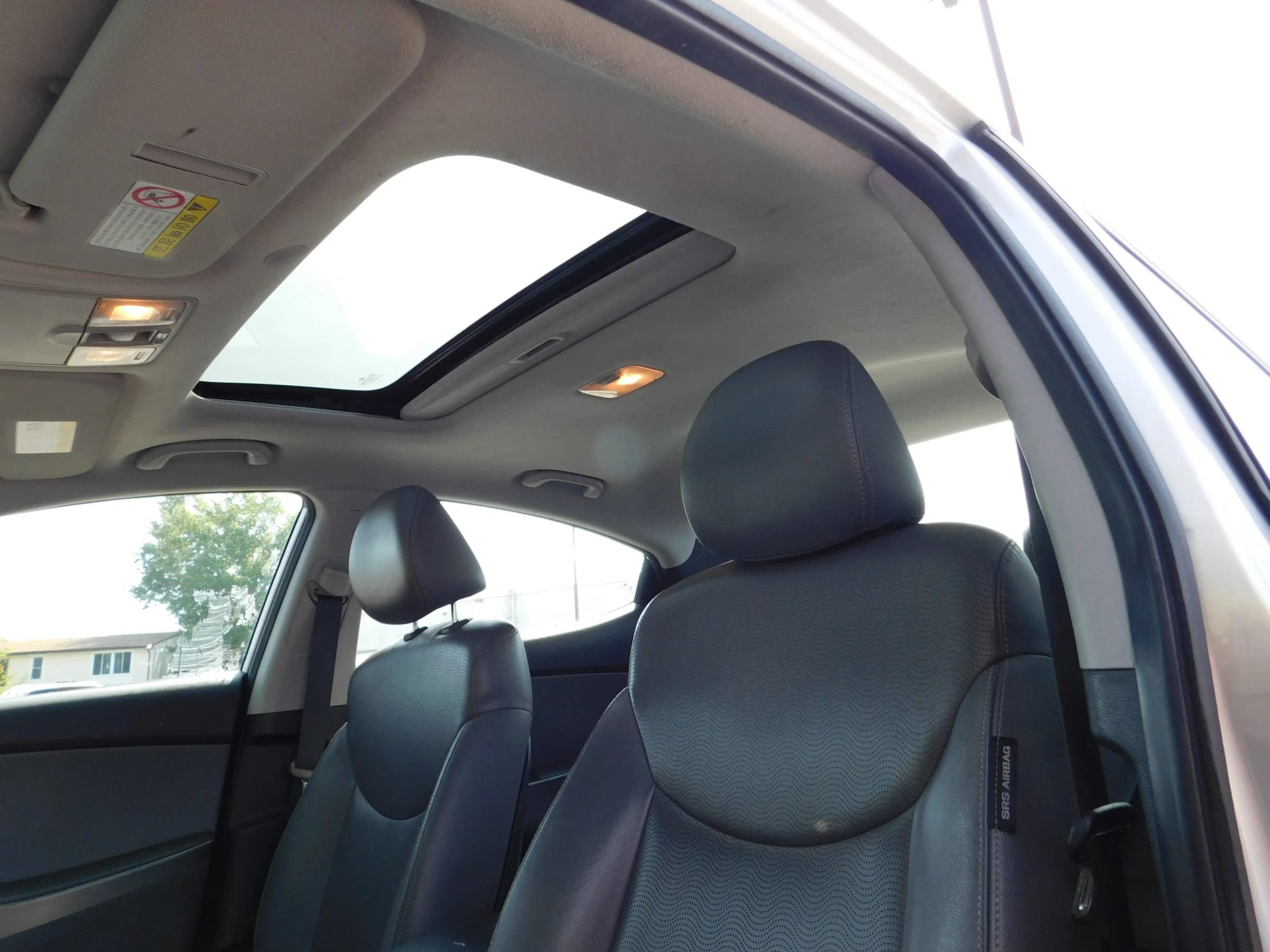 Used 2011 Hyundai Elantra Limited w/ Premium Pkg 5 FWD image 14