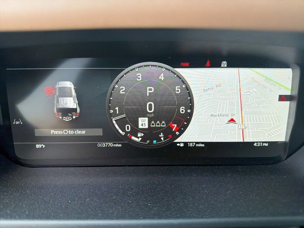 Used 2025 Land Rover Defender 110 V8 image 5