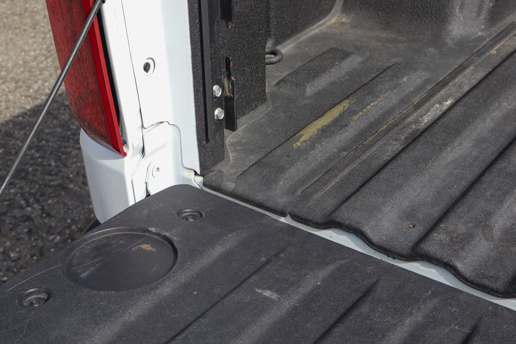 Used 2022 Chevrolet Silverado 1500 LT Trail Boss w/ Bed Protection Package AWD/4WD image 9