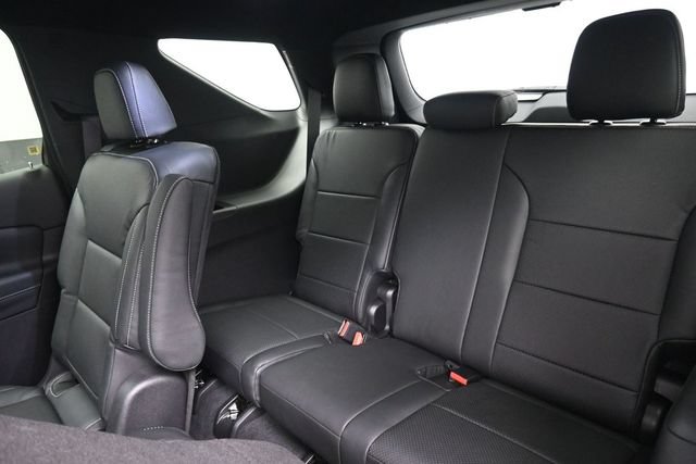 New 2026 Chevrolet Traverse LT w/ Midnight/Sport Edition FWD image 11