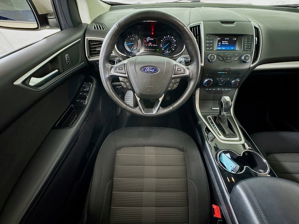 Used 2018 Ford Edge SEL AWD/4WD image 20
