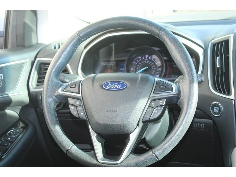 Used 2020 Ford Edge SEL w/ Convenience Package image 16