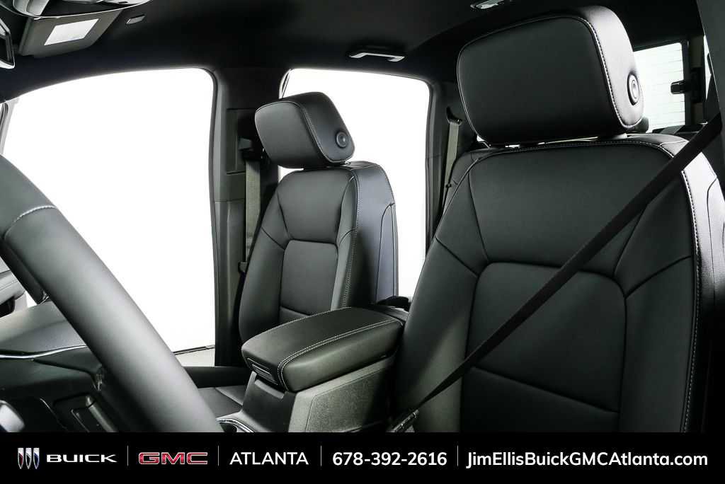 New 2026 GMC Canyon Elevation w/ Convenience Package image 5