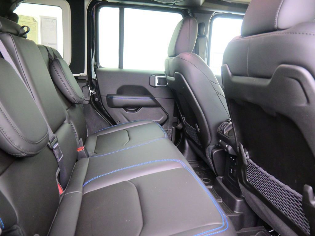 New 2024 Jeep Wrangler Unlimited Rubicon 4xe image 18