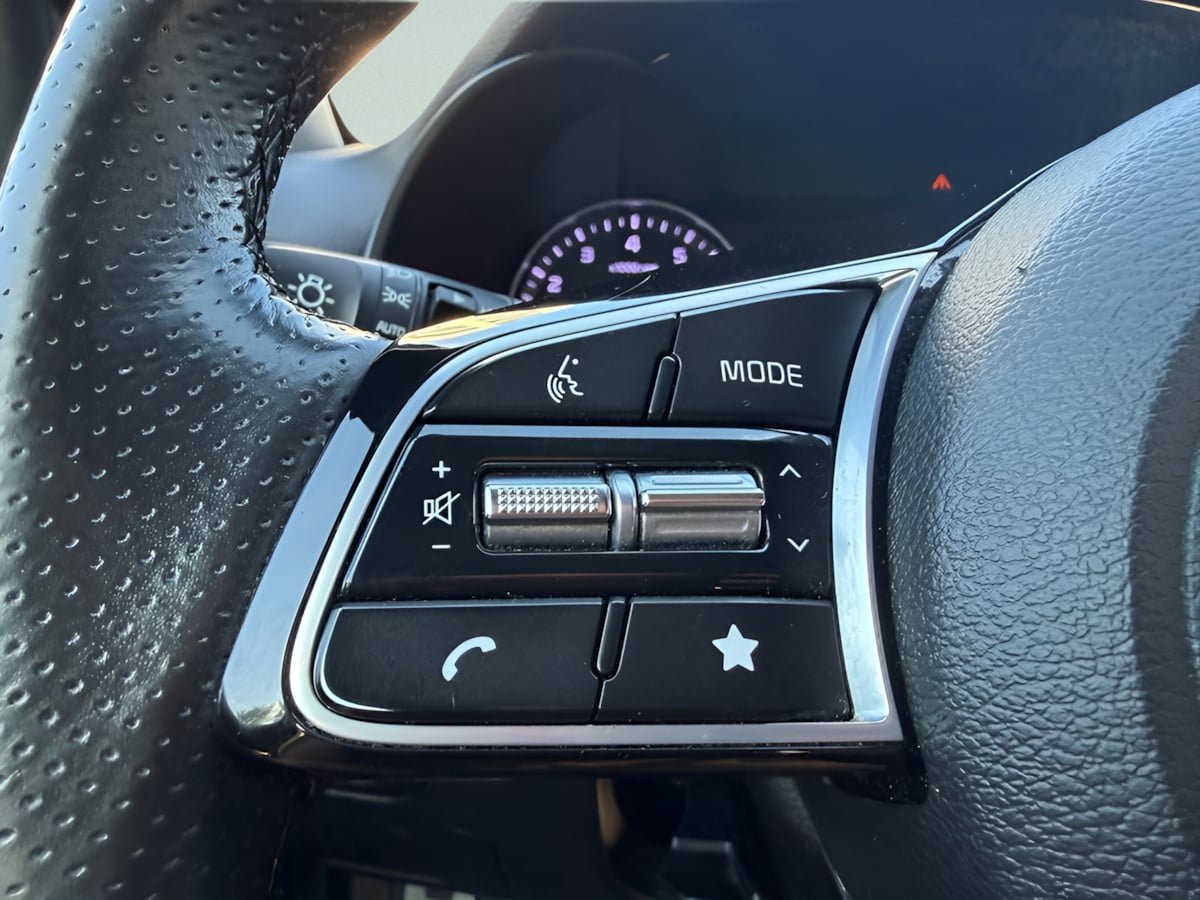 Used 2023 Kia Forte GT-Line w/ GT-Line Technology Package FWD image 17