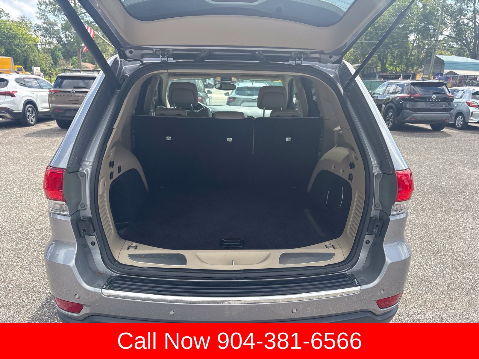 Used 2019 Jeep Grand Cherokee Limited w/ Luxury Group II RWD image 12