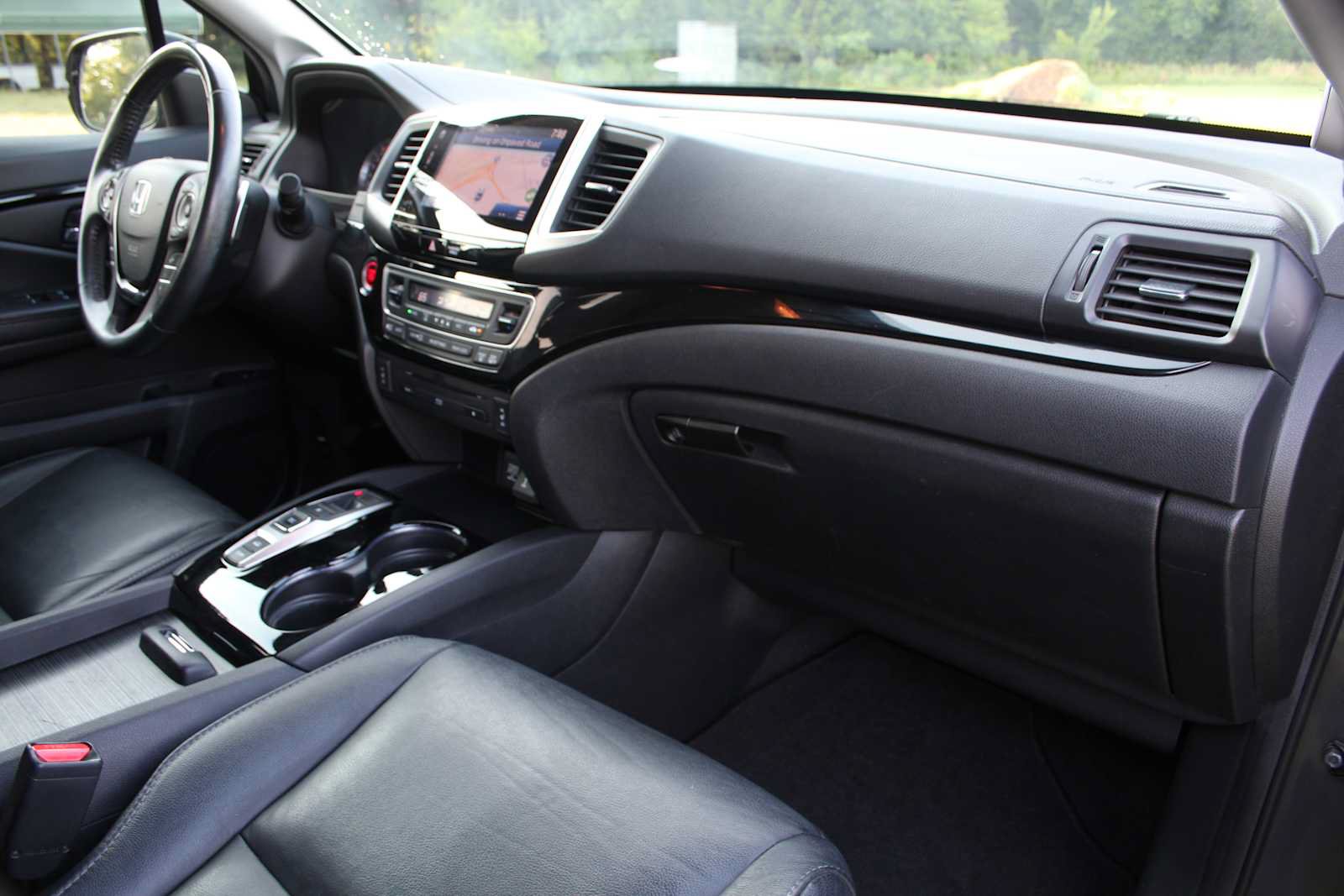 Used 2017 Honda Pilot Touring image 18
