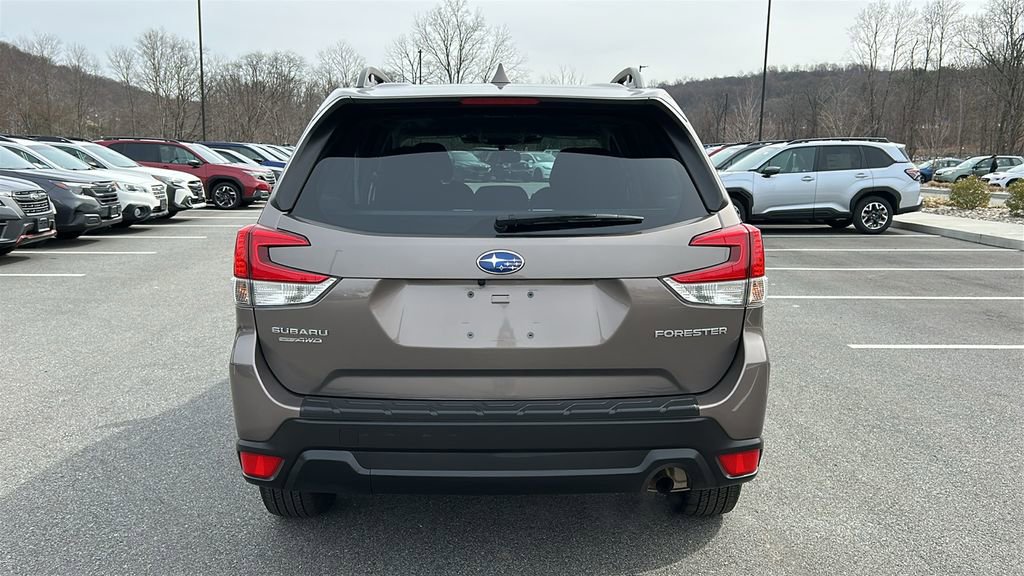 Certified 2023 Subaru Forester Premium image 5