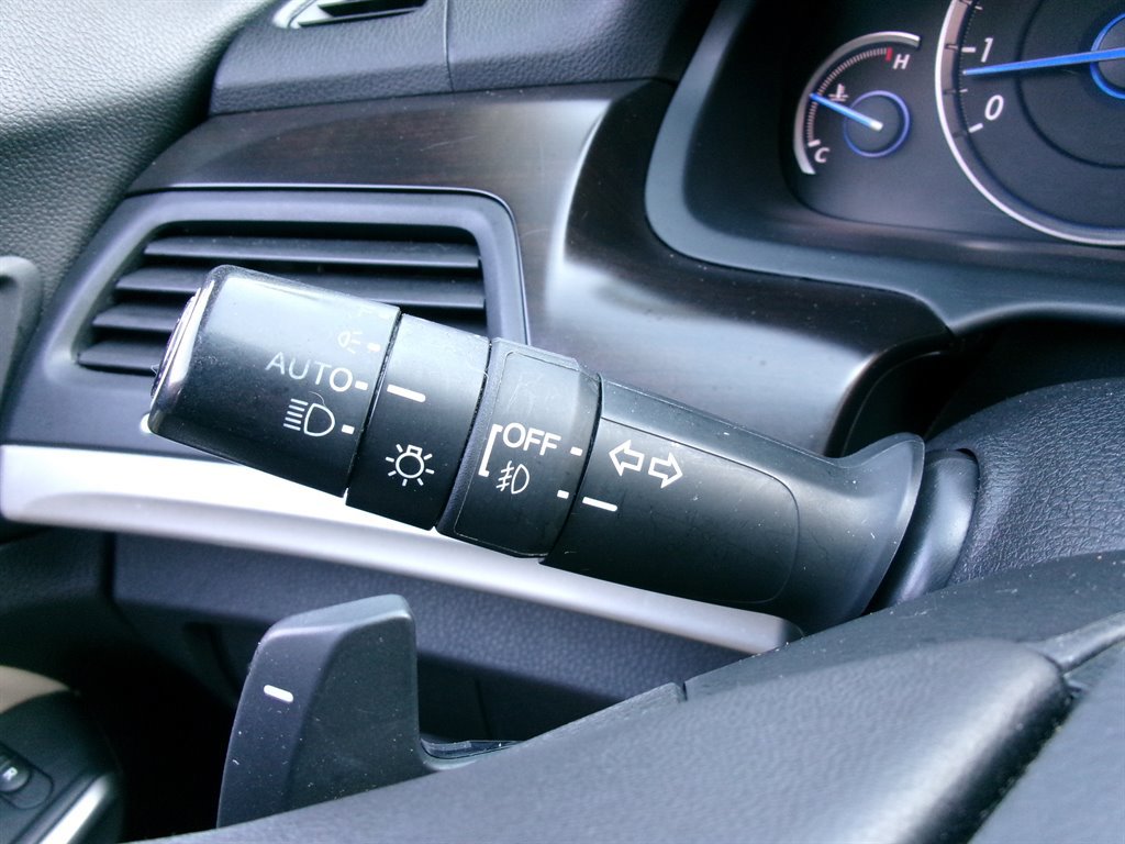 Used 2013 Honda Crosstour EX-L image 41