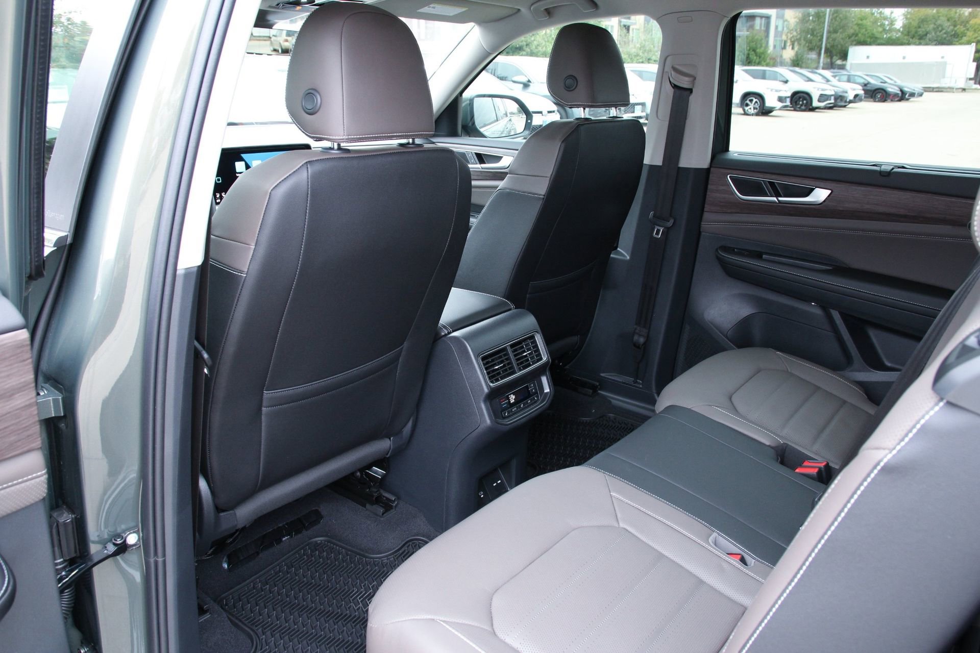 New 2026 Volkswagen Atlas SEL AWD/4WD image 21