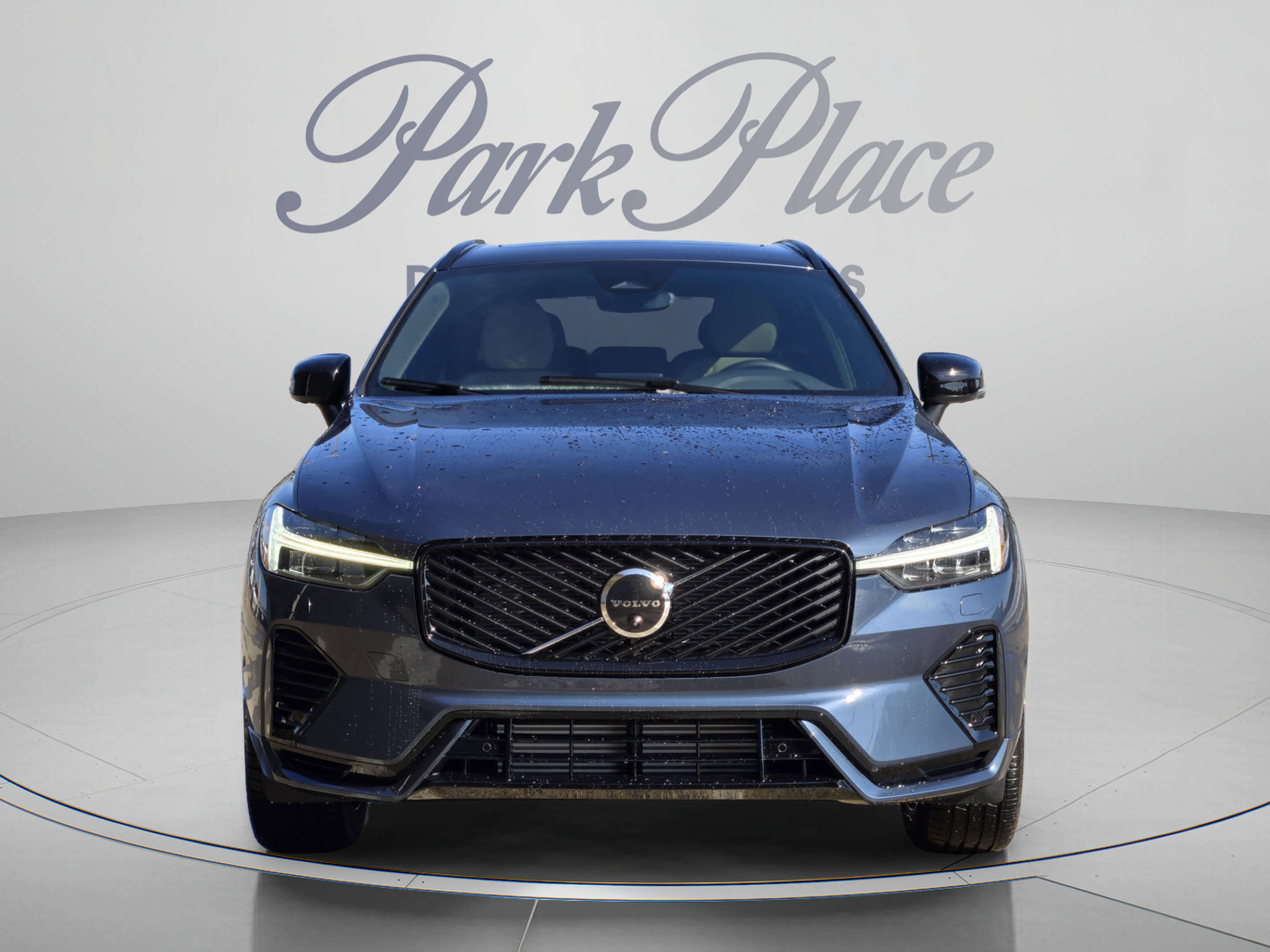 Used 2026 Volvo XC60 T8 Plus w/ Protection Package Premier AWD/4WD image 9