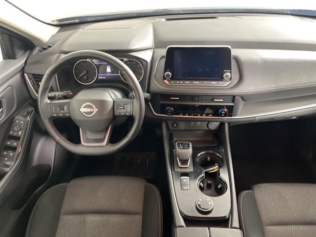Used 2025 Nissan Rogue SV AWD/4WD image 5