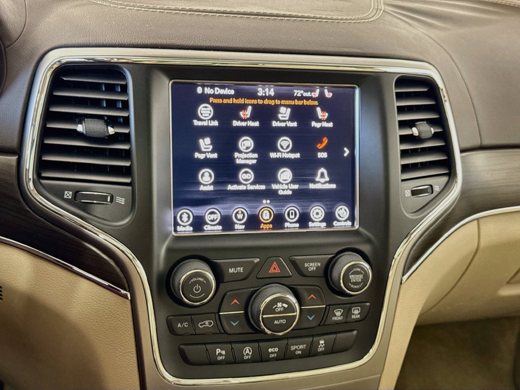 Used 2018 Jeep Grand Cherokee Overland AWD/4WD image 22