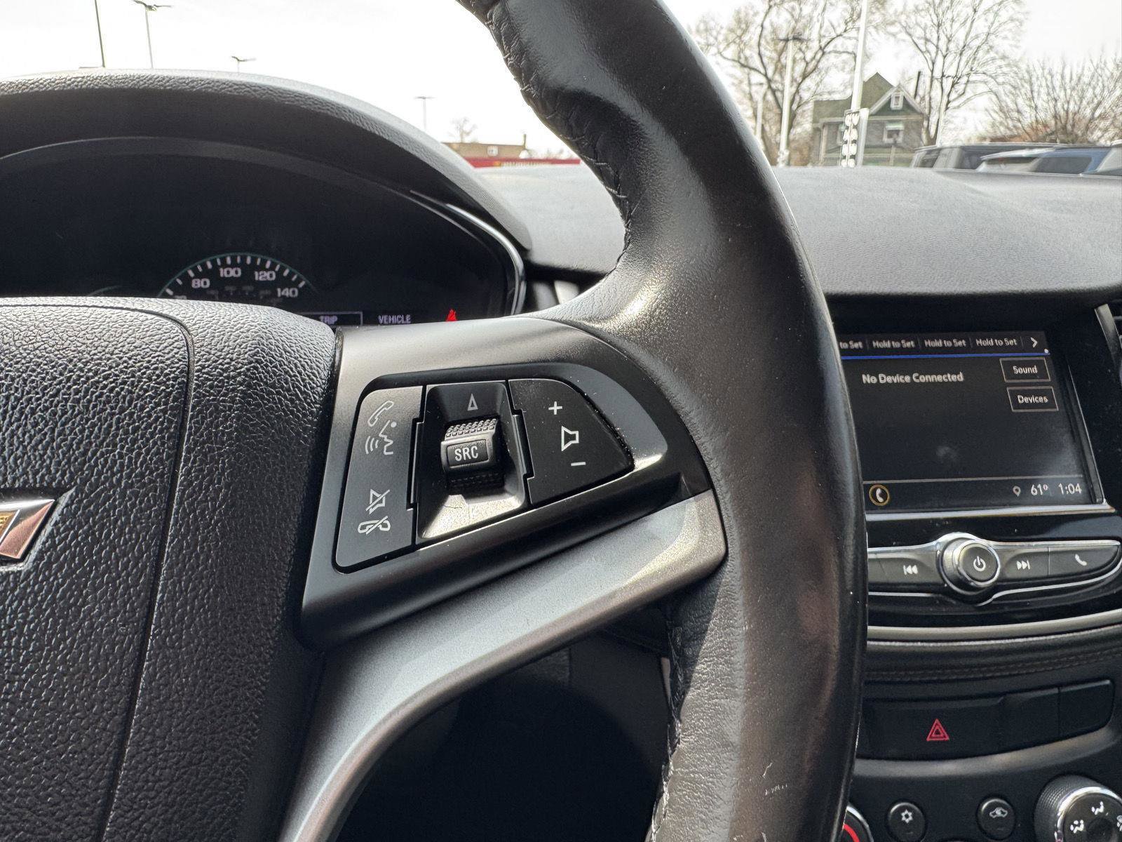 Used 2019 Chevrolet Trax LT w/ LT Convenience Package AWD/4WD image 19